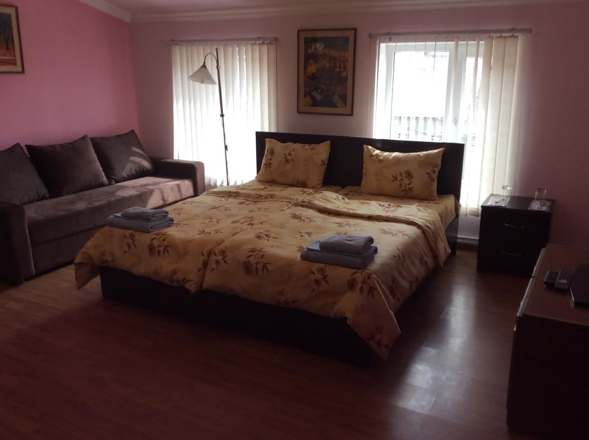 Гостевой дом Bonjour Guest House Ереван-35